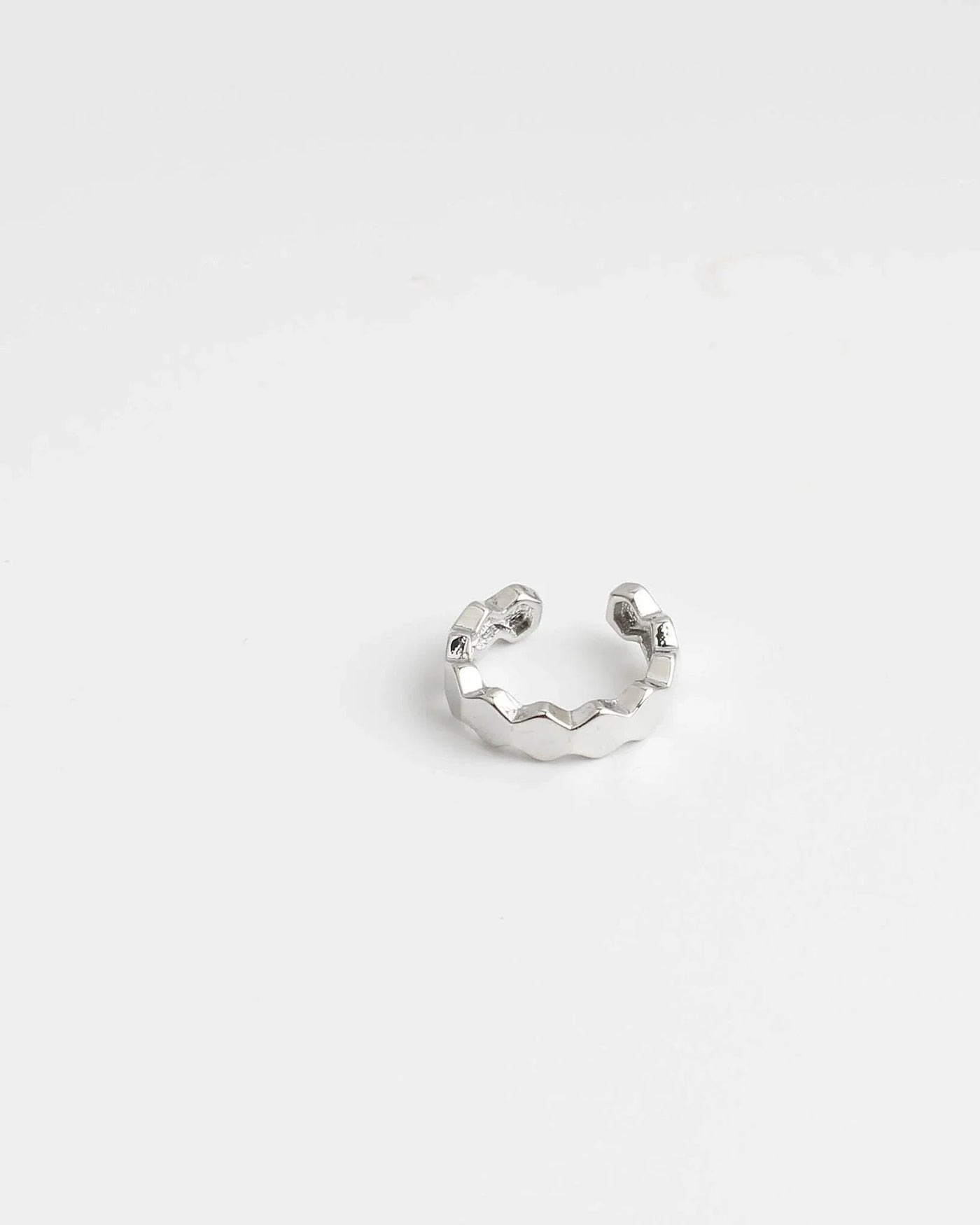 Adinda Earcuff