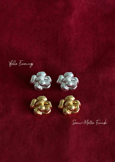 Elen Earrings – Gold Floral Studs