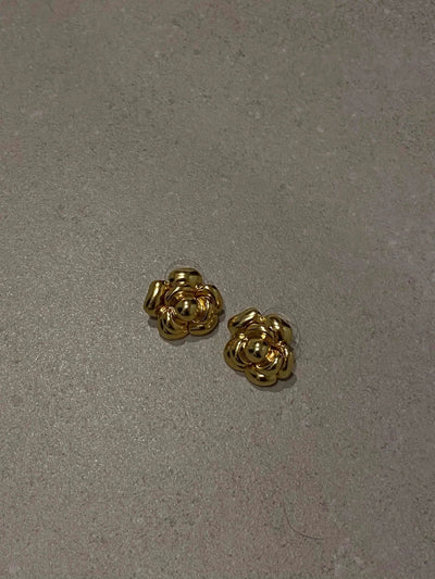 Elen Earrings – Gold Floral Studs