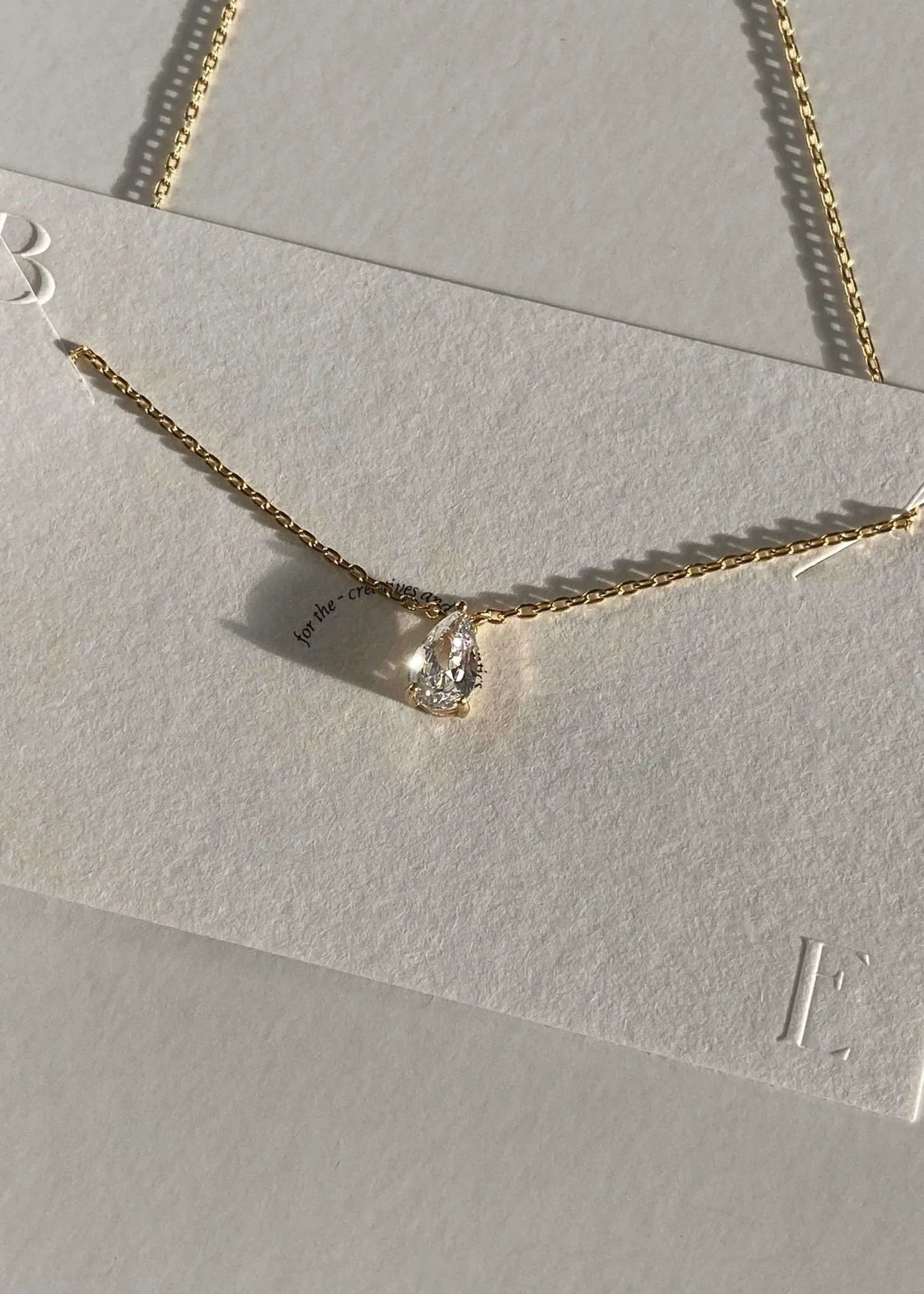 Iriss Necklace Pear - Gold